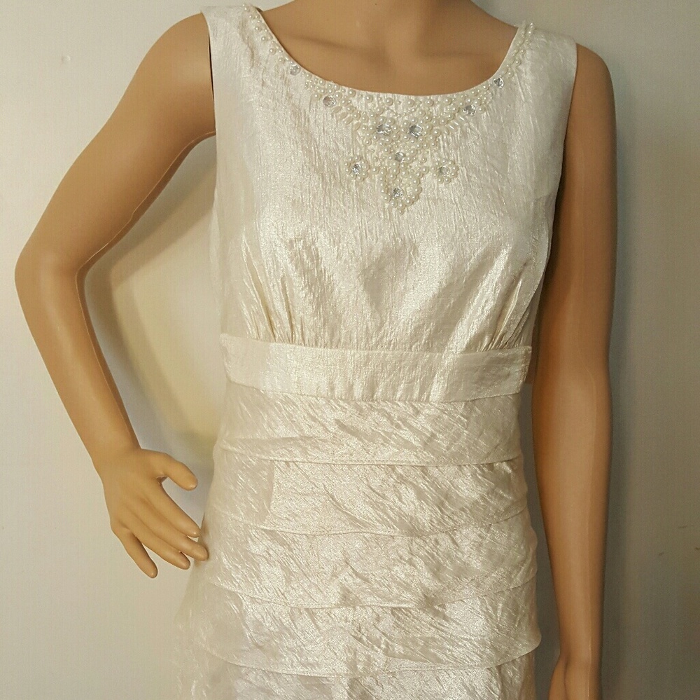 Dressbarn  Elegant Beige Cocktail dress size 10
